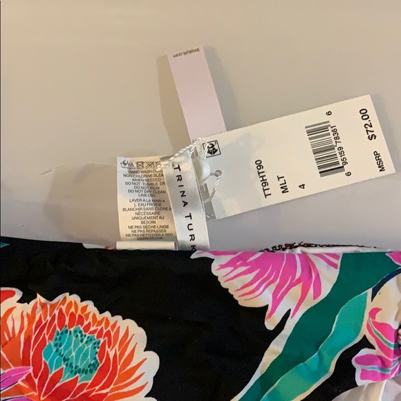 Bathing suite - Picture 3 of 9